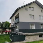 Endi Rooms